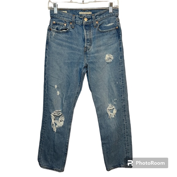 Levis Premium Wedgie Straight Jeans Womens 26 Light Blue Distressed Button Fly - Picture 2 of 14